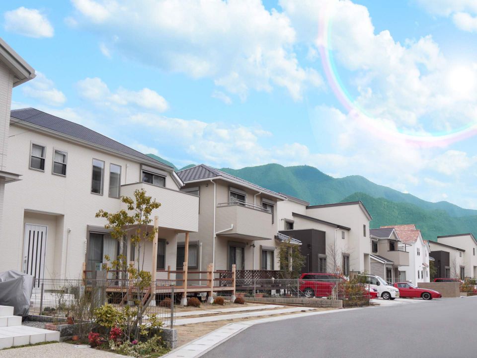 窓シャッターで守る快適と安心現代住宅の安全性とメンテナンスのポイント